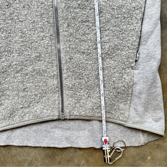 Lululemon stand out Sherpa sweater - Picture 8 of 9